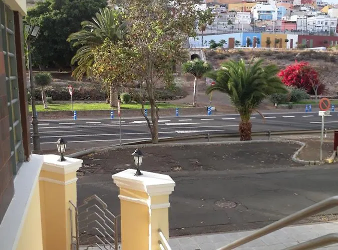 The House B&b-pensión Pensión